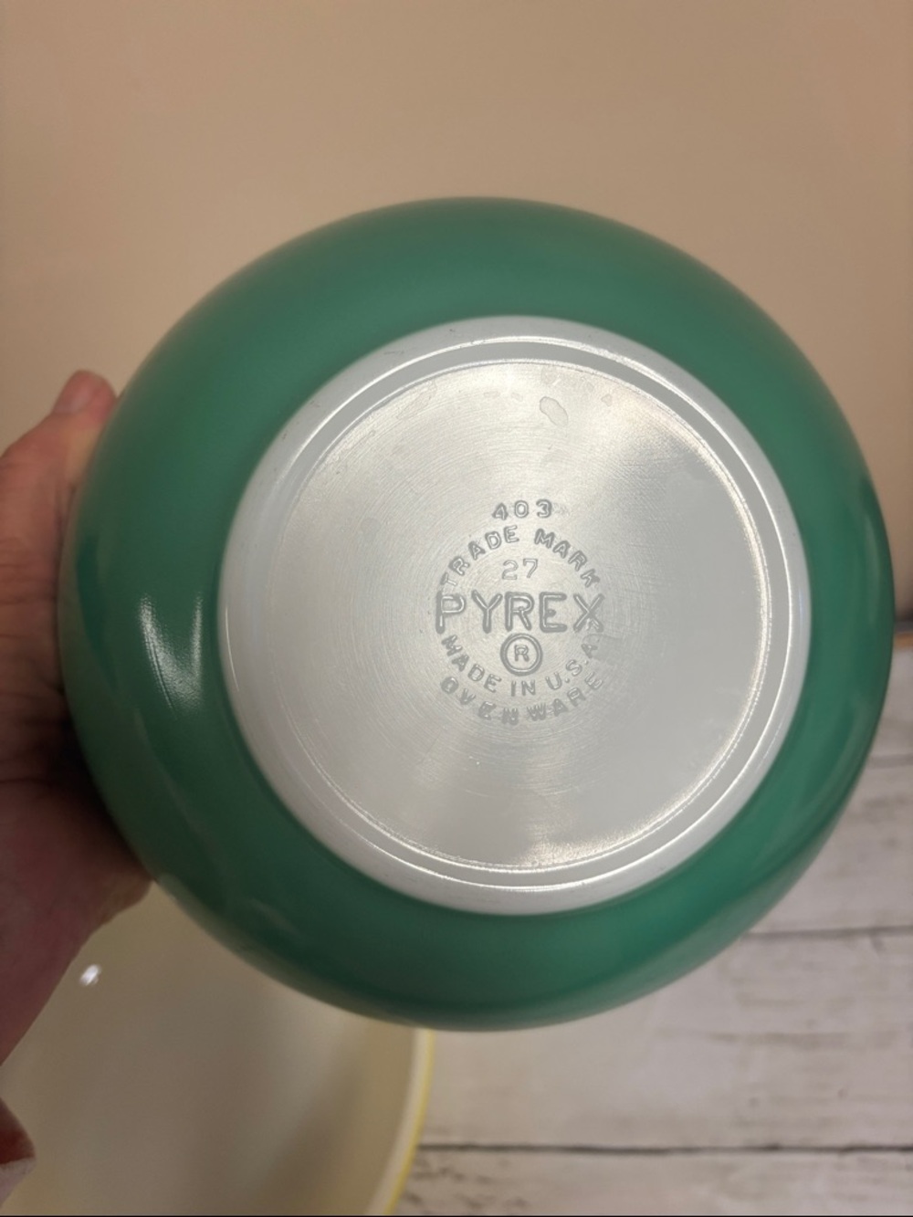 Pyrex Primaries Mixing bowl Set - Picture 5 of 10